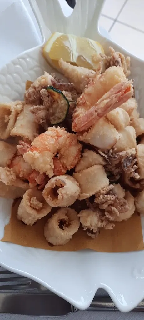 Ristorante Pizzeria Al Mediterraneo_Comacchio_slider_image_2