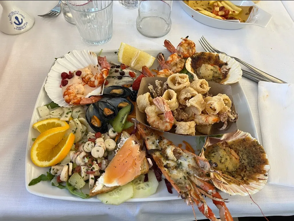 Ristorante Pizzeria Al Mediterraneo_Comacchio_slider_image_3