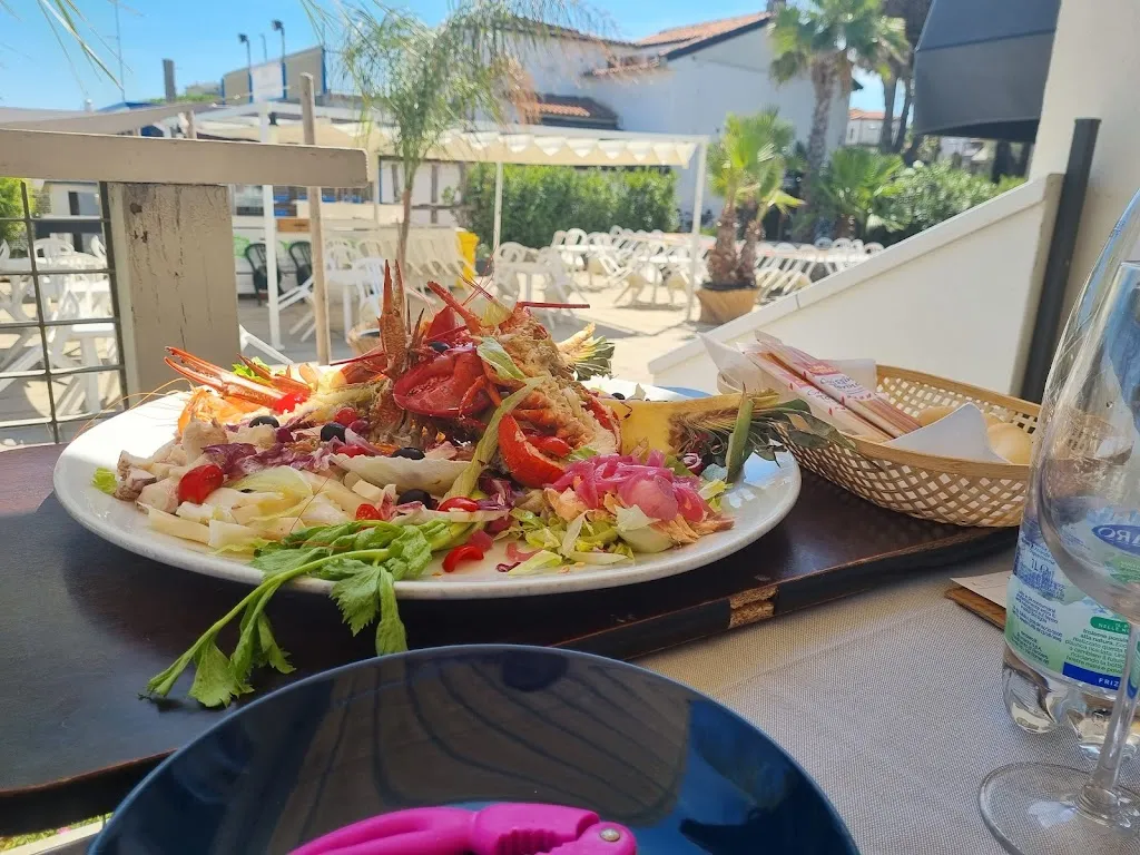 New Esperia Beach restaurant in Comacchio