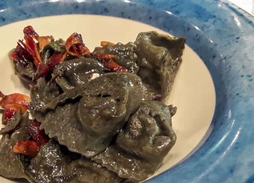 Matilde Sabidussi_VINO E..._Corpo Reno_review