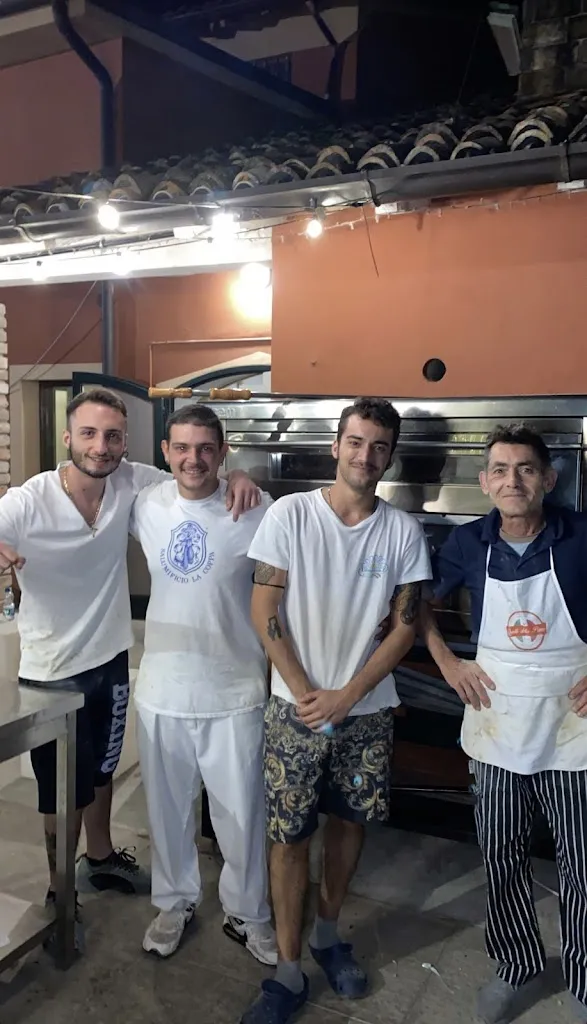 Abdulaziz Almammari_Ristorante Corte San Carlo _Cortemaggiore_review