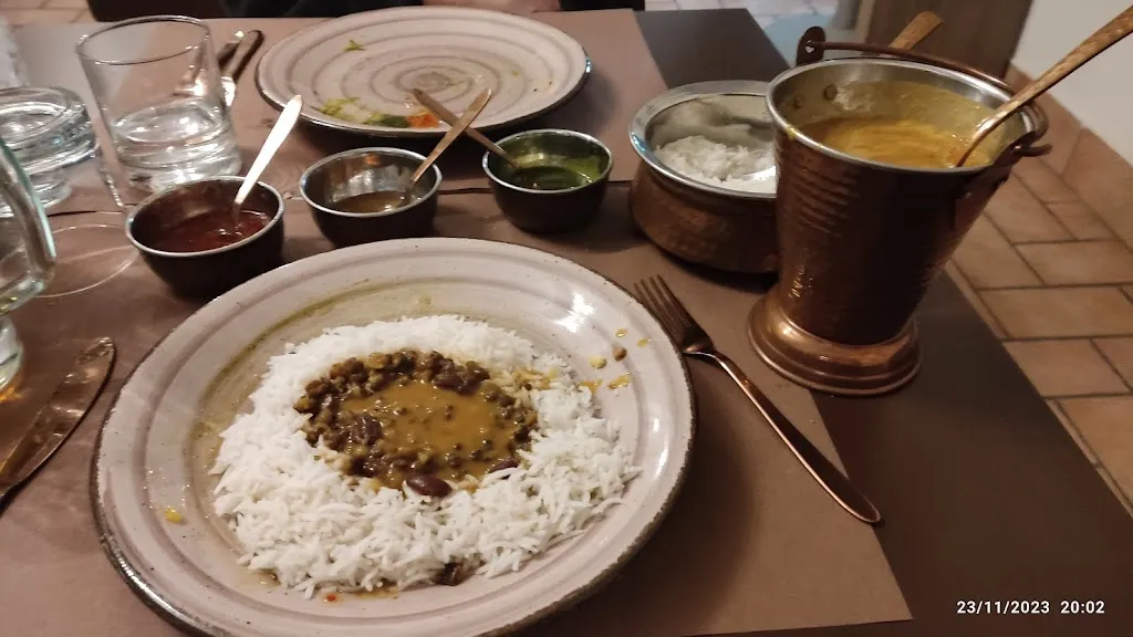 Lucky bar_Correggio_slider_image_2