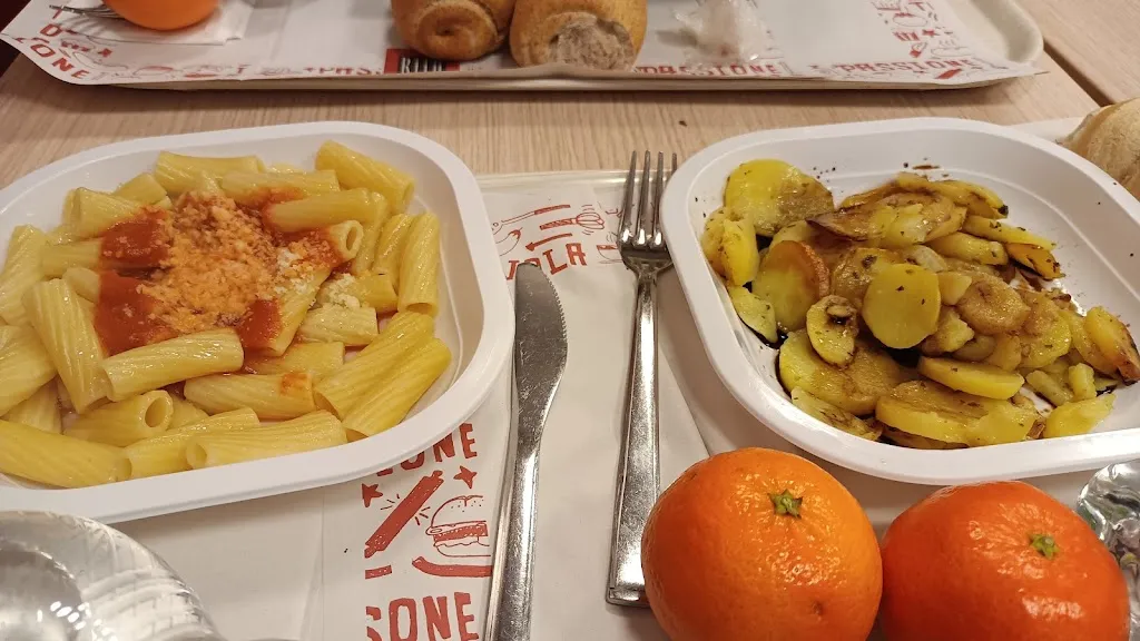 Sandro Quarta_Rita L'una_Correggio_review