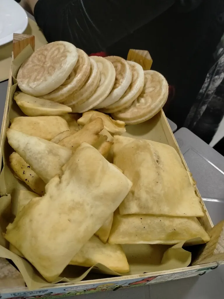 Noemi valigia Esposito_TerzoTempo_Crespellano_review