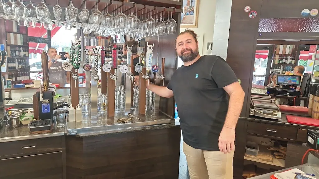 0scar Missaglia_break bar_Crespellano_review