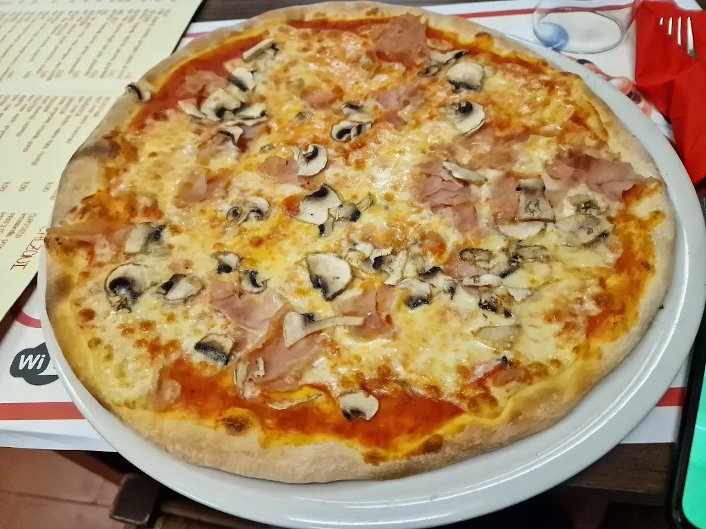 Vlad Feciorescu_Pizzeria Da Gino | Dovadola - Pizza da Asporto, Bar, Spizzicheria_Dovadola_review