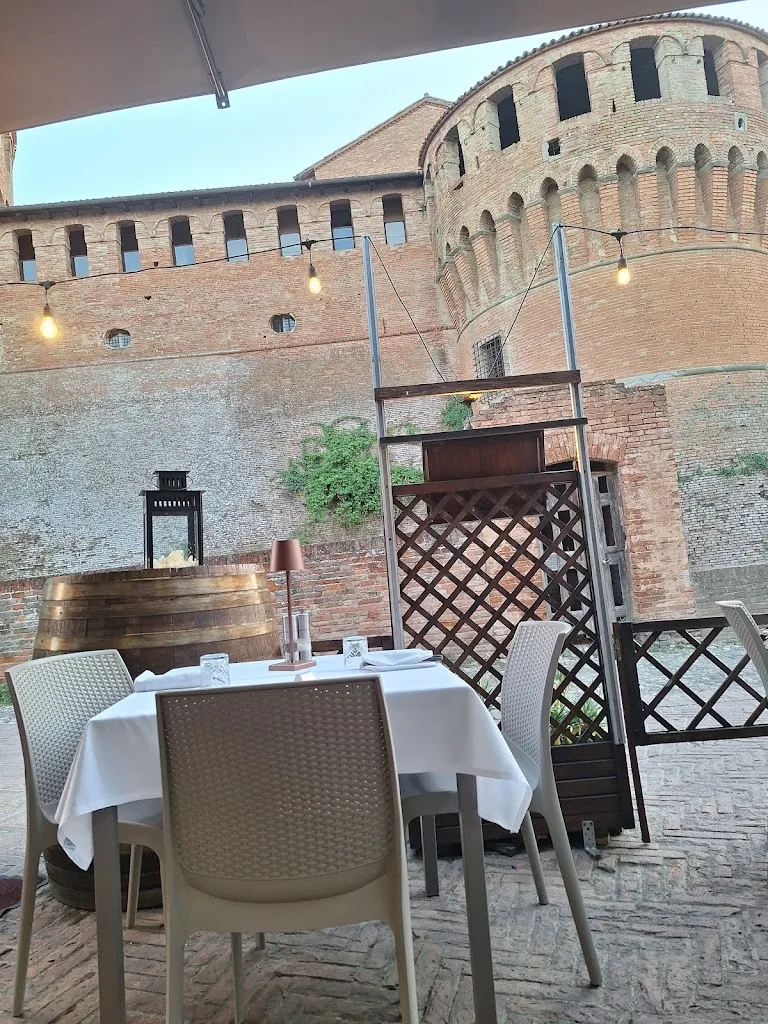 Ristorante La Scuderia_Dozza_slider_image_3