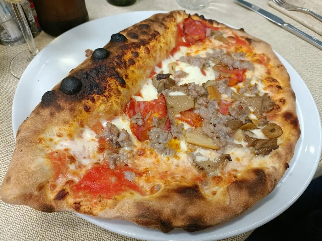 Bartolomeo Tesoro_Da Salvatore Pizzeria Ristorante Bar_Fabbrico_recensione