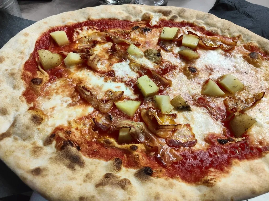 Matteo Bastia_Il Portico_Fabbrico_review