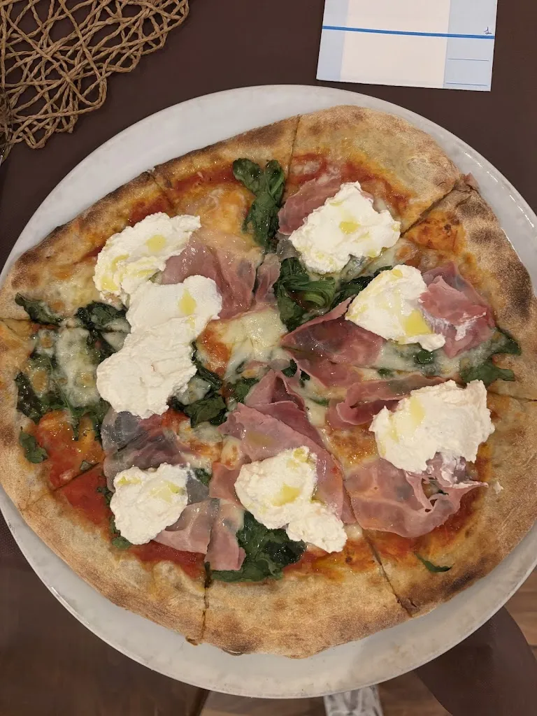 Soliani Pizzeria Osteria_Fabbrico_slider_image_2