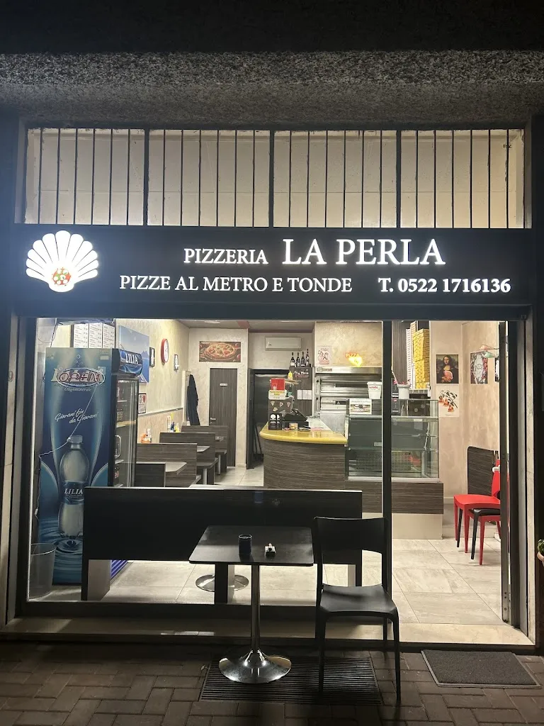 Pizzeria la perla restaurant in Fabbrico