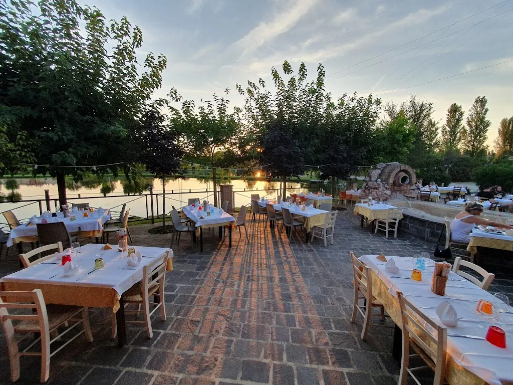 Ristorante Lago Azzurro - Pesca sportiva restaurant in Crevalcore