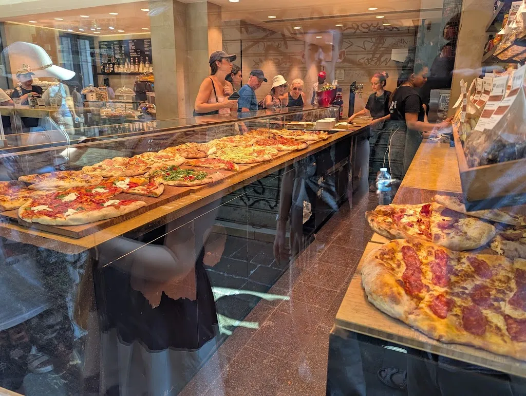 Farini_Farini_slider_image_3