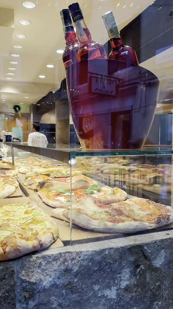 Farini_Farini_slider_image_2