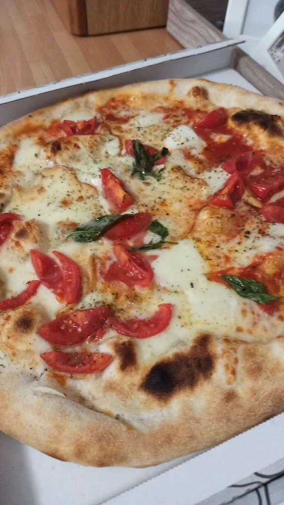 Menu_Pizzeria L'angolo_Felegara_image_6