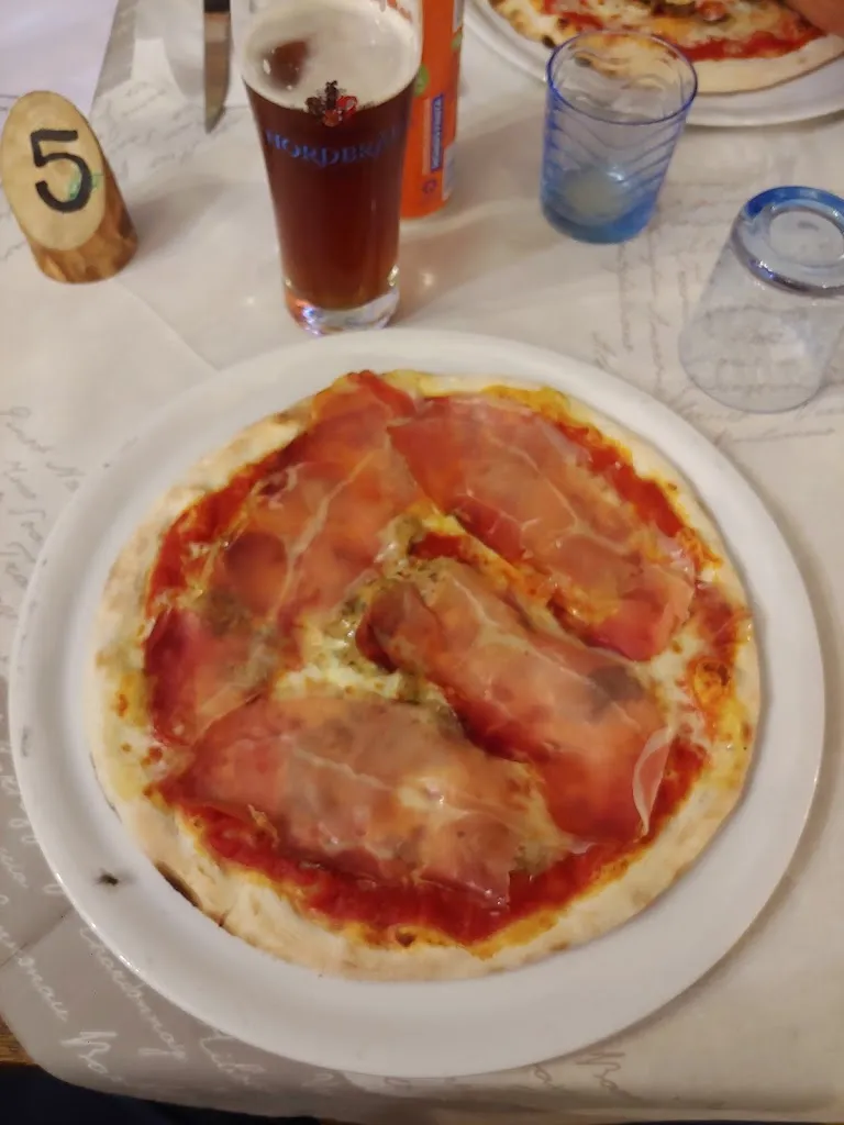 Il Farello Ristorante_Fanano_slider_image_3