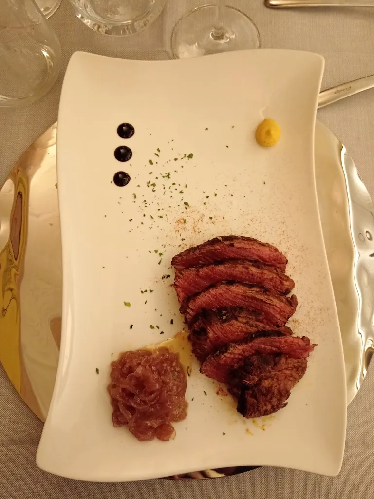 Verena Valcavi_1495 Garden Restaurant_Fellegara_review