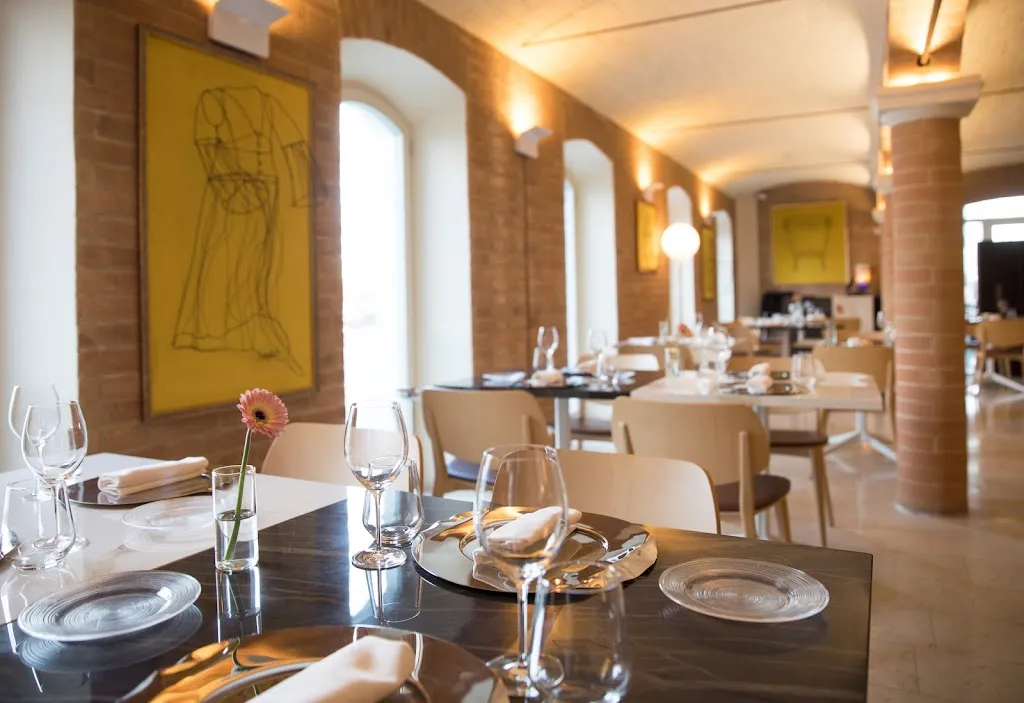 1495 Garden Restaurant_Fellegara_slider_image_1