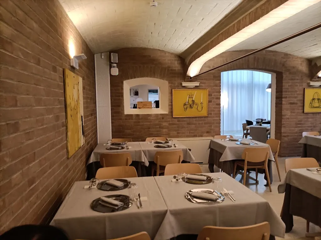 1495 Garden Restaurant_Fellegara_slider_image_3