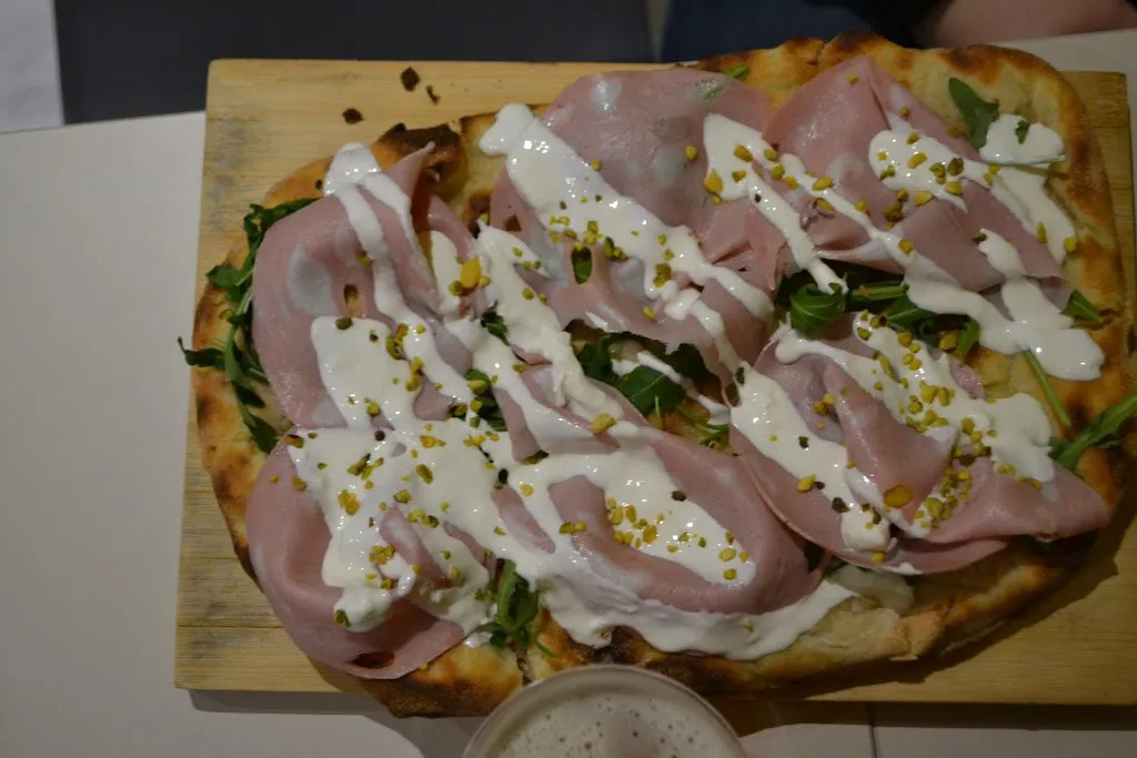 Eddaje Pinseria Romana restaurant in Fellegara