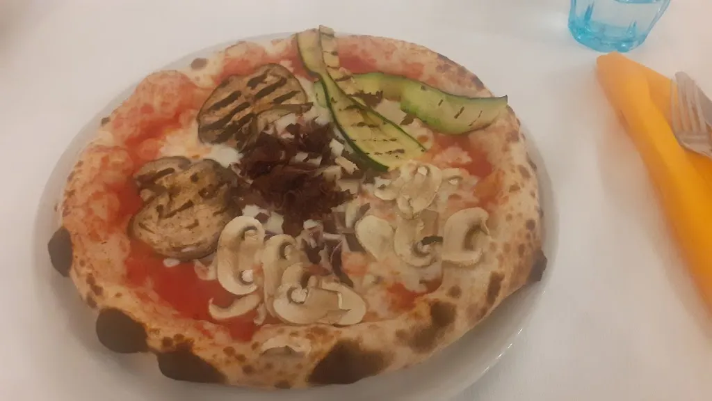 Menü_Pizzeria Re Pipìn_Finale Emilia_Bild_7