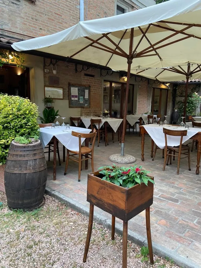 Trattoria Entrà_Finale Emilia_slider_image_1