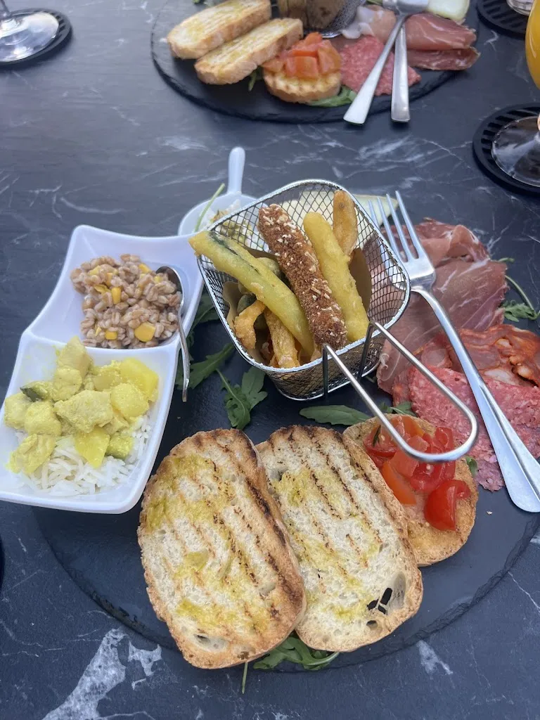 Ingrida Alisauskiene_Ohana | Coffee Drink Food | Ortona_Ortona_review