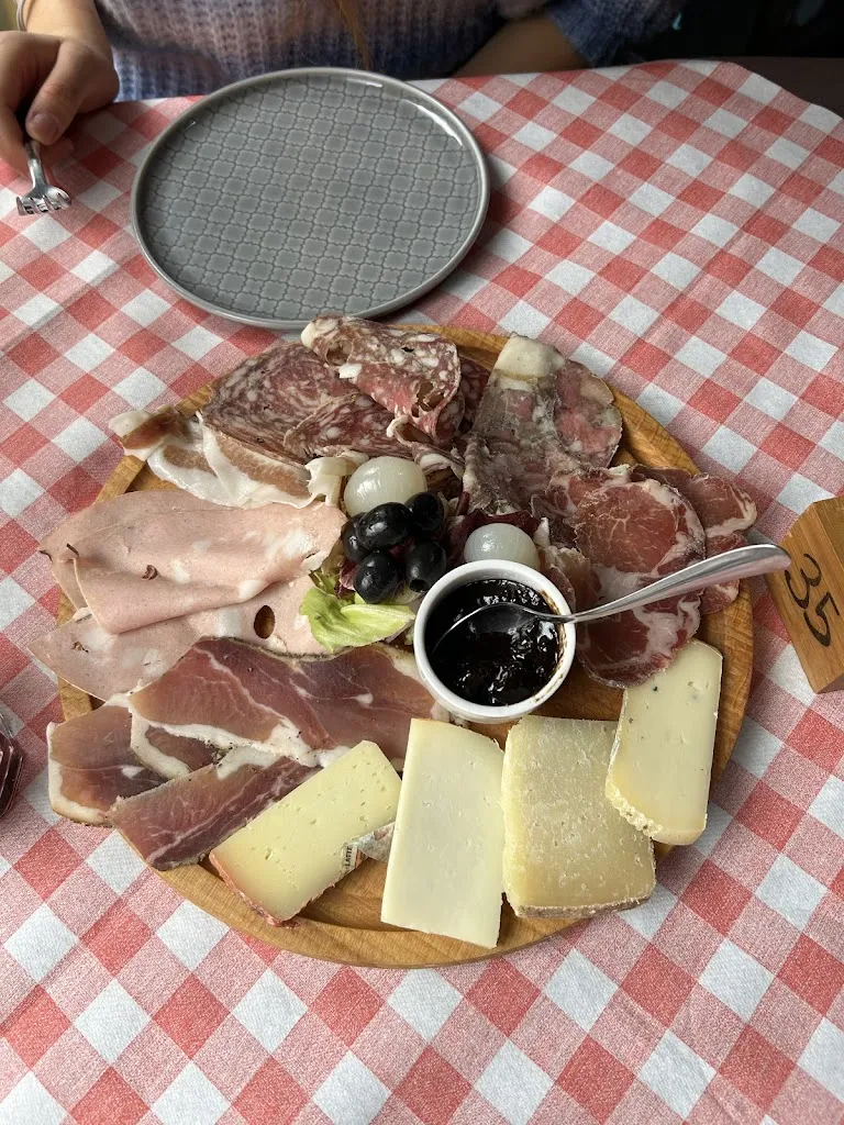 Francesco Del Vita_Fiaschetteria i’ Borghetto_Fiumalbo-Dogana_review