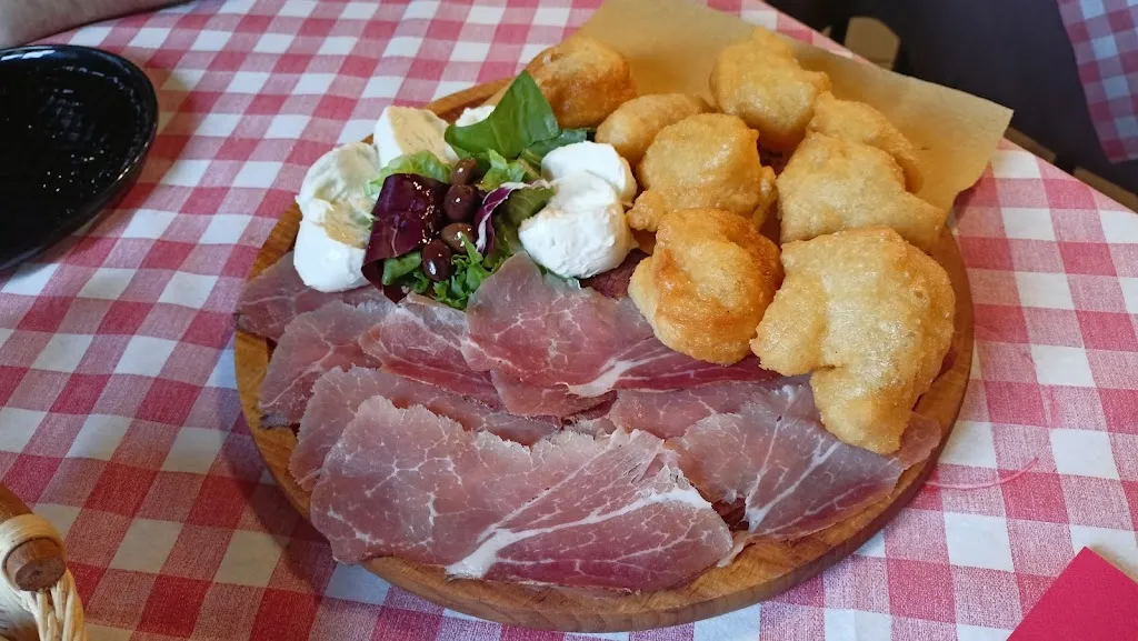 Fiaschetteria i’ Borghetto_Fiumalbo-Dogana_slider_image_2