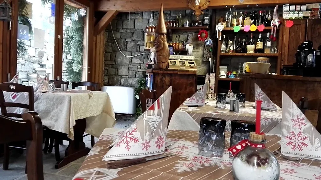 Agriturismo Alpe di Sara Fiumalbo, Ristorante per Cerimonie Fiumalbo_Fiumalbo-Dogana_slider_image_2