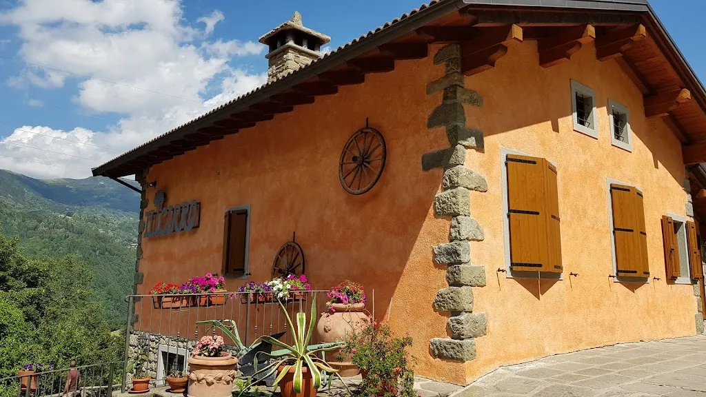 Farmhouse Il Cerro_Fiumalbo-Dogana_slider_image_2