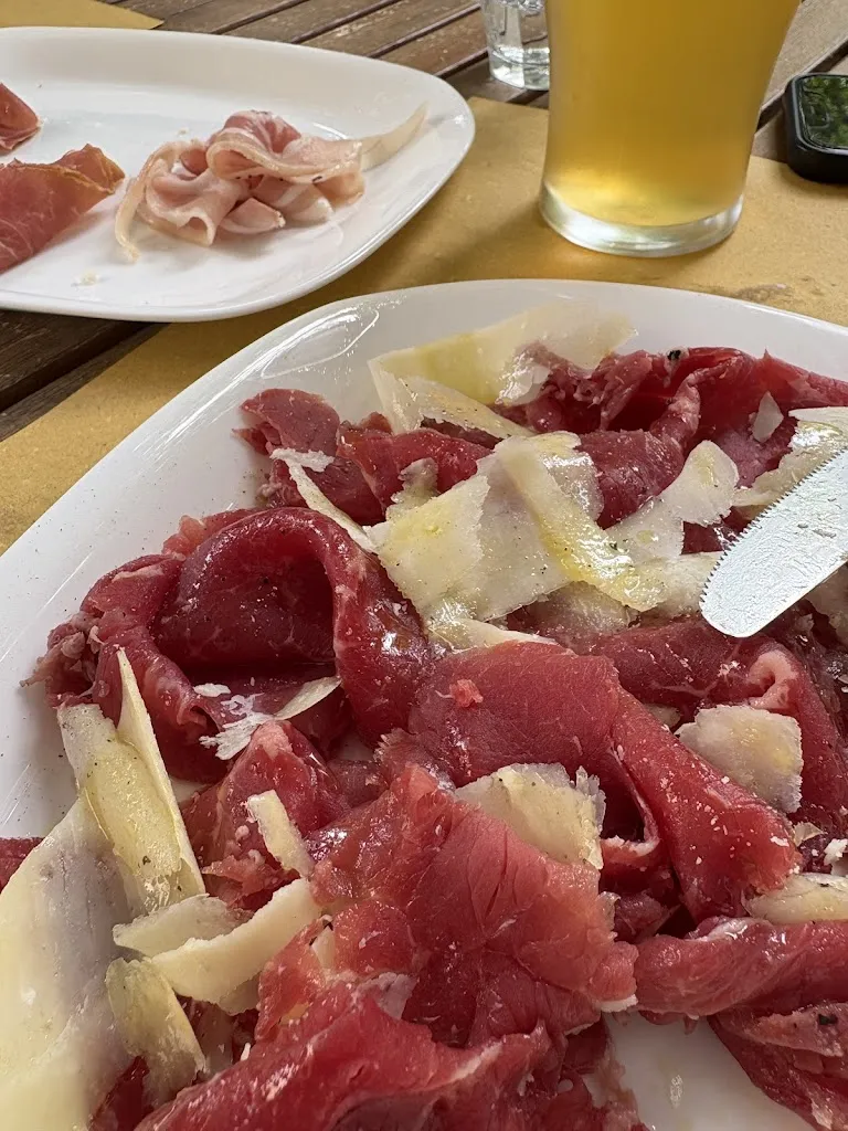 Elena iavorschi_Rifugio Ca' Silvestro_Fiumalbo-Dogana_review