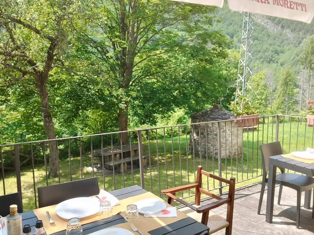 Rifugio Ca' Silvestro_Fiumalbo-Dogana_slider_image_1