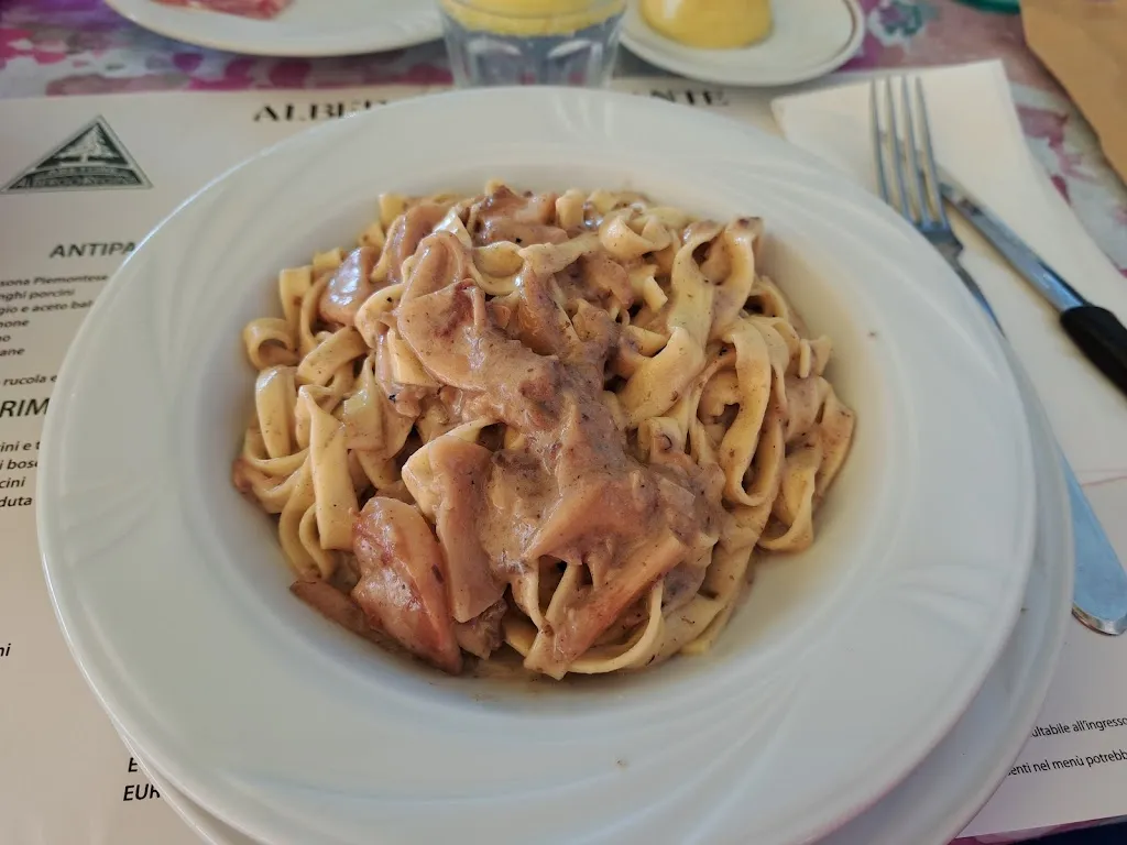 Leonardo Sorrentini_Ristorante dell'Albergo Regina_Fiumalbo-Dogana_review