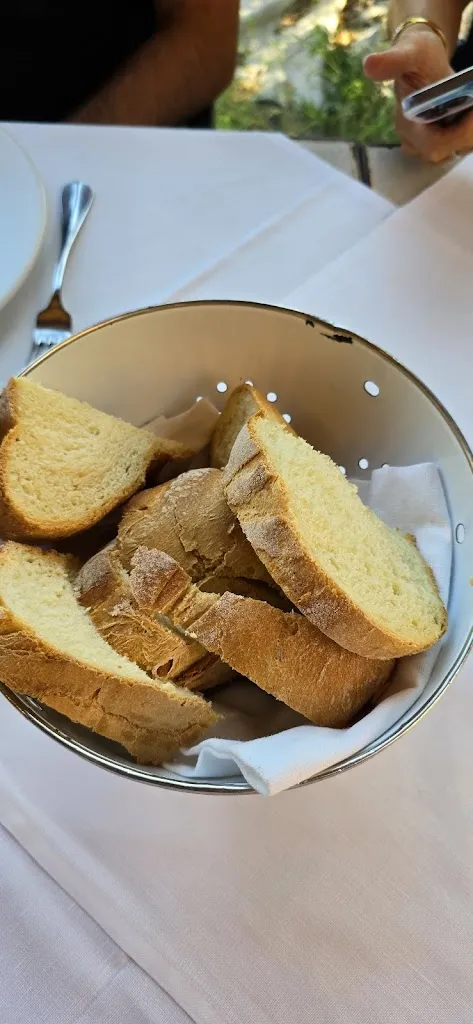 Dickon Kleinsasser_Podere San Faustino_Fidenza_review