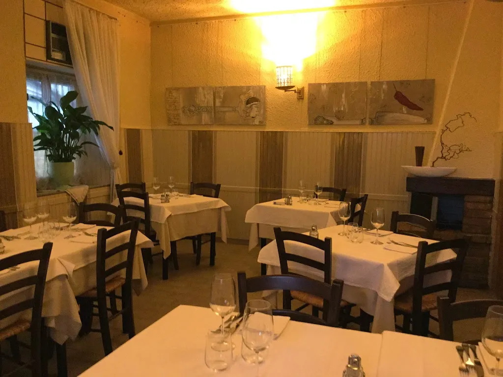 Al Canton 33 Trattoria_Fidenza_slider_image_1