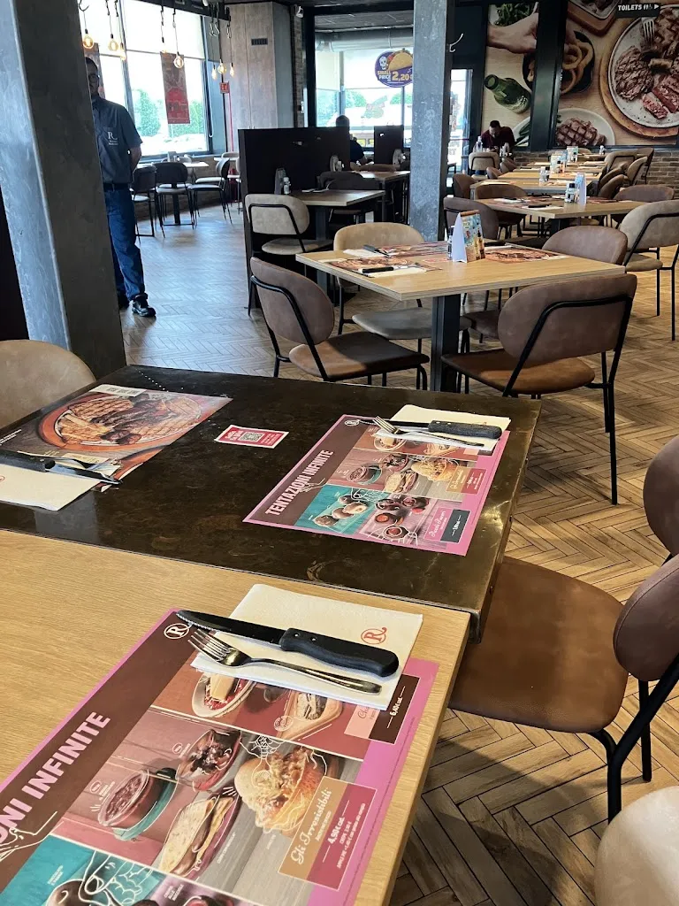 Lai Siu_Roadhouse_Fidenza_review