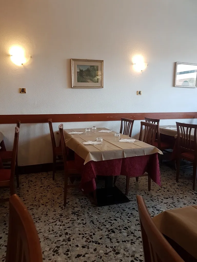 Pizzeria Ristorante Albergo Ugolini_Fidenza_slider_image_2