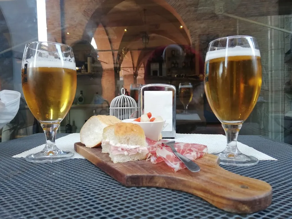 Pica Pica Fidenza_Fidenza_slider_image_2