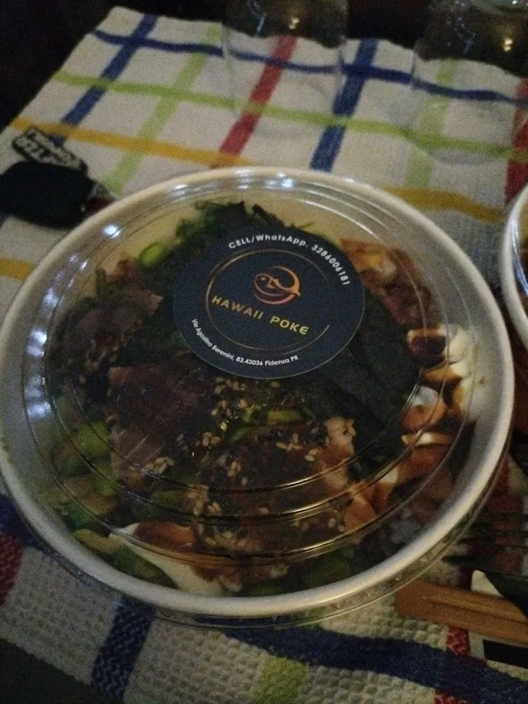 Lara Rastelli_Hawaii Poke_Fidenza_review