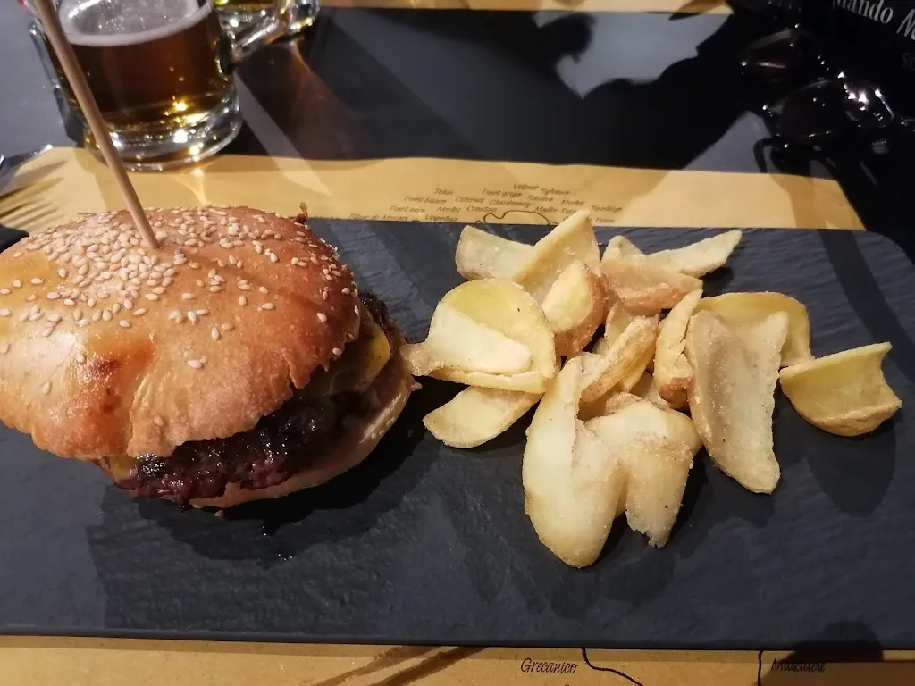 Ugio A._0 PUNTO 5 Hamburgeria & Griglieria_Fidenza_review