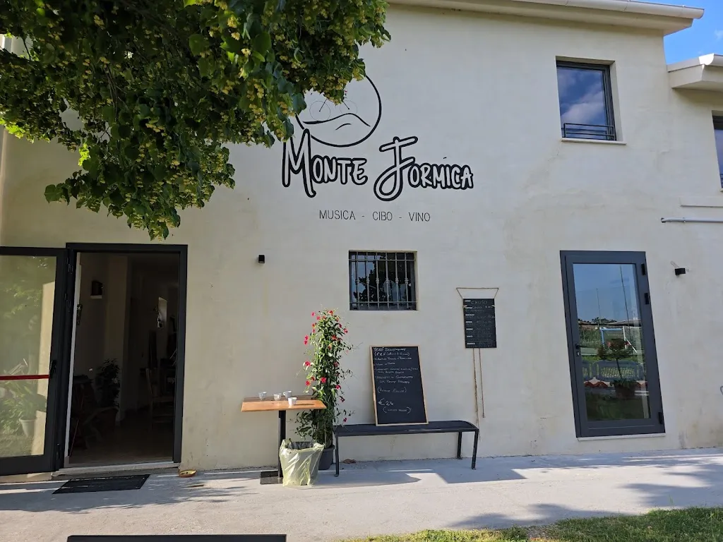 Monte Formica restaurant in Formica