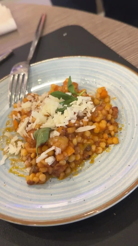 michela sobol_TITA BISTROT_Formica_review