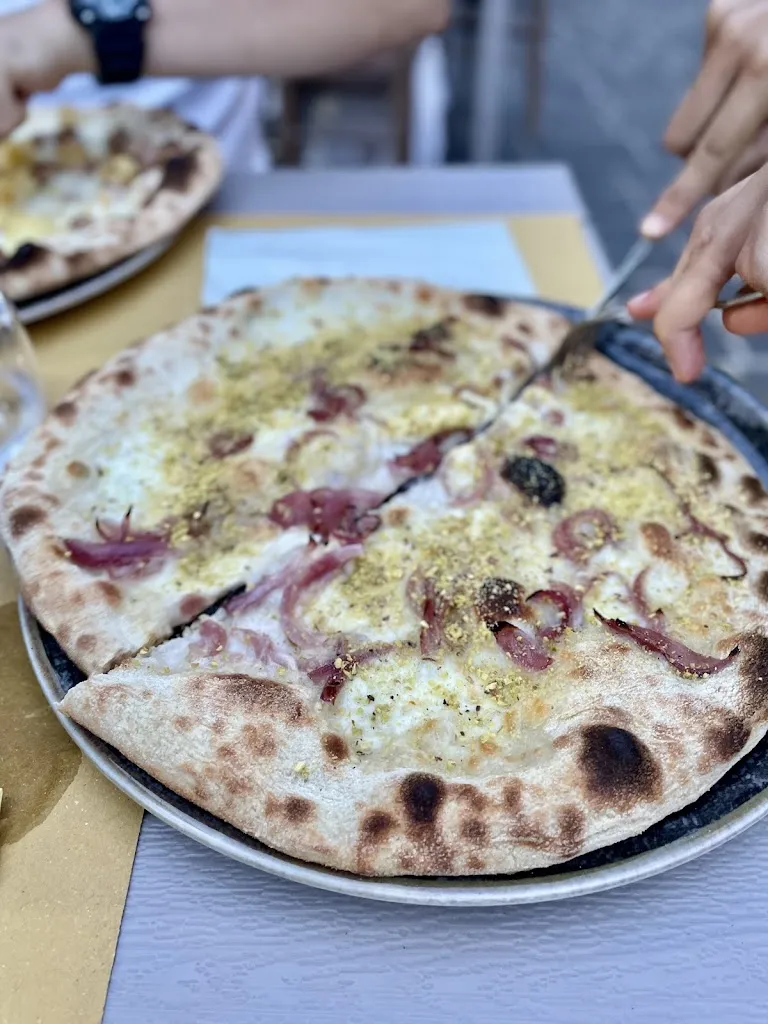 Pizzeria 250grammi  Ortona_Ortona_slider_image_2