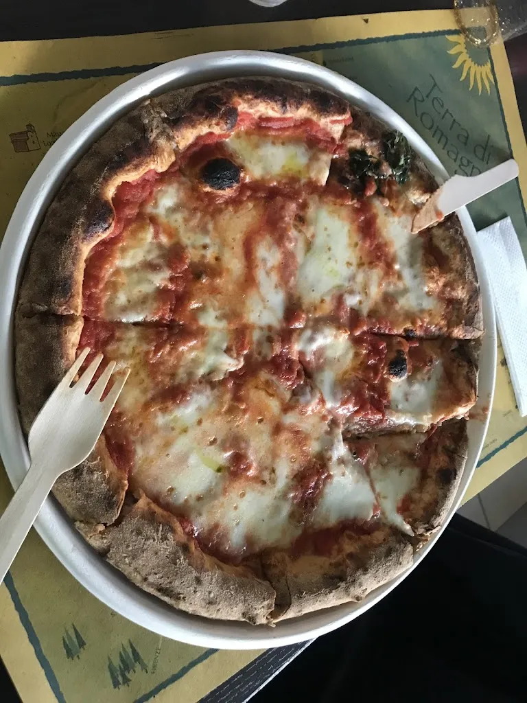 Giulia Montesi_Grano e Farina - Pizzeria Artigianale a lievitazione naturale_Forlimpopoli_review