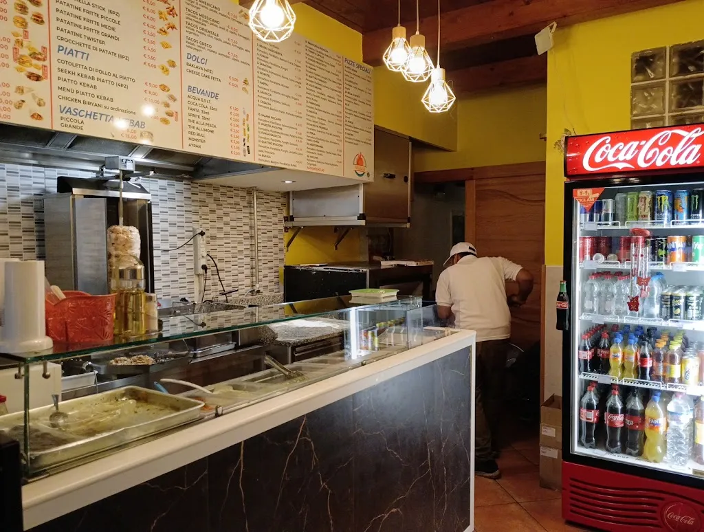 Adafinei Adrian_Paradiso pizzeria Kebab Tacos & Hamburger_Forlimpopoli_review