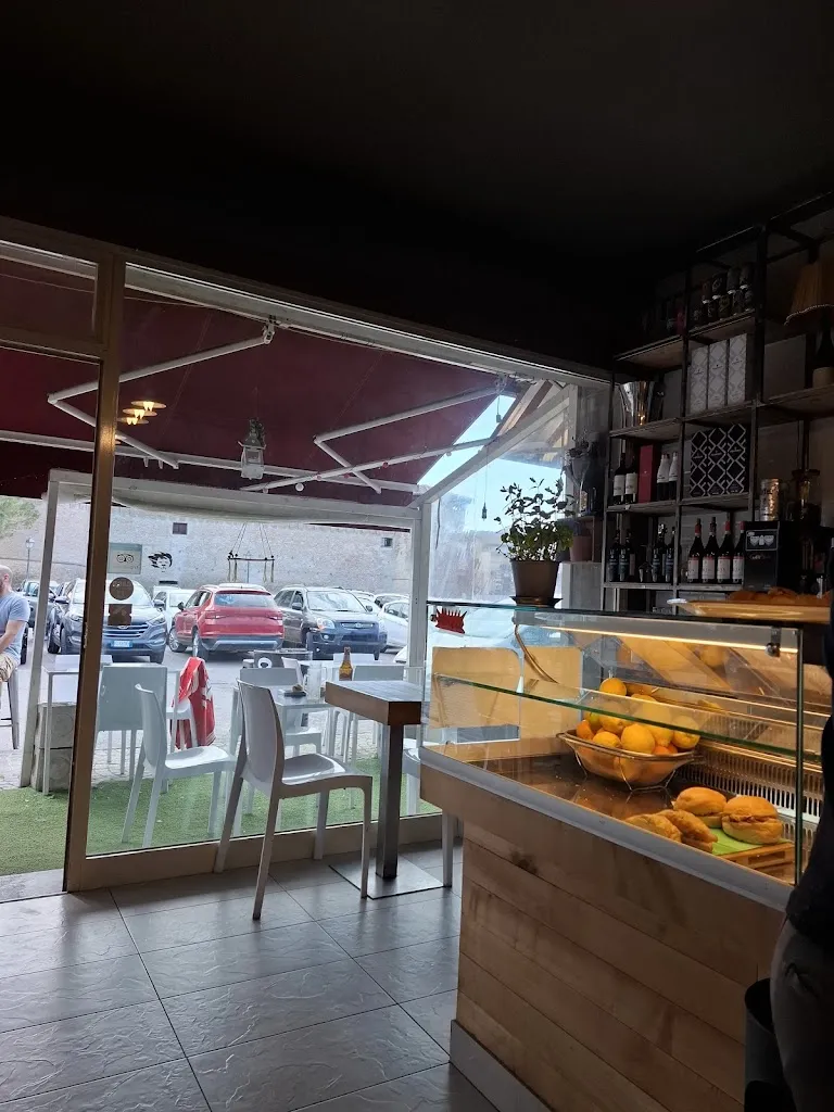 Luna Sopra Caffènoteca restaurant in Forlimpopoli