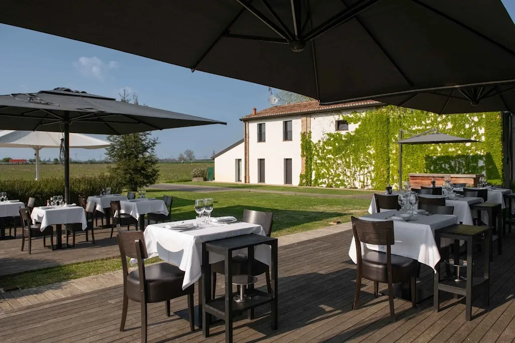 Doña Claudia • parilla y bodega restaurant in Fornace Zarattini