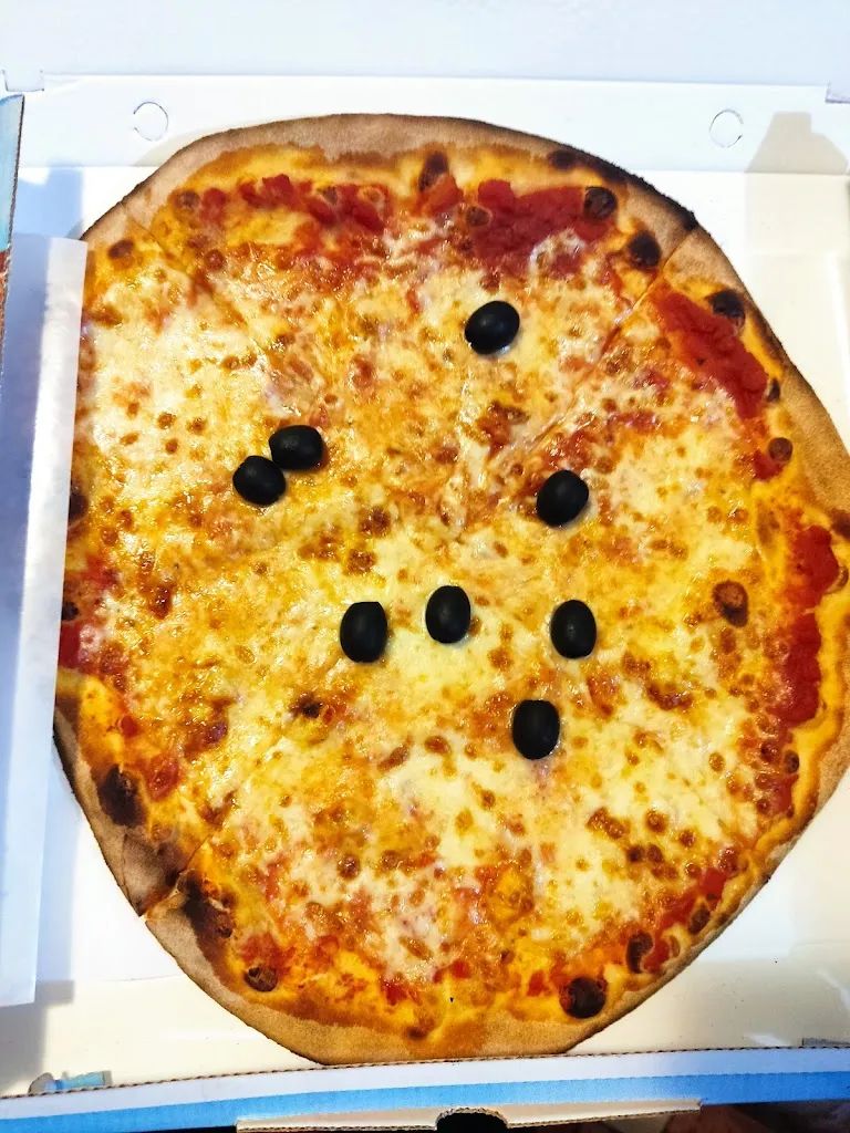 Dennis Arcangeli_Pizzeria Da Guido forno a legna_Bellante_review