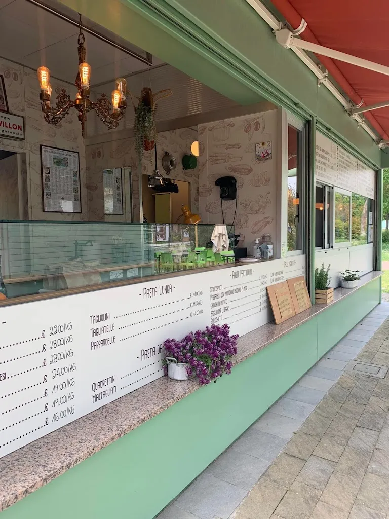 Osteria n.10 restaurant in Fornace Zarattini